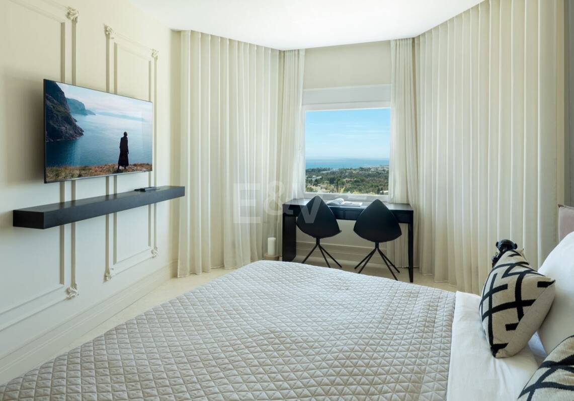 Impressive Duplex Penthouse with Private Pool and Panoramic Sea Views