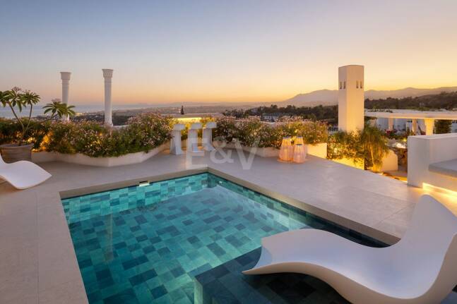 Impressive Duplex Penthouse with Private Pool and Panoramic Sea Views