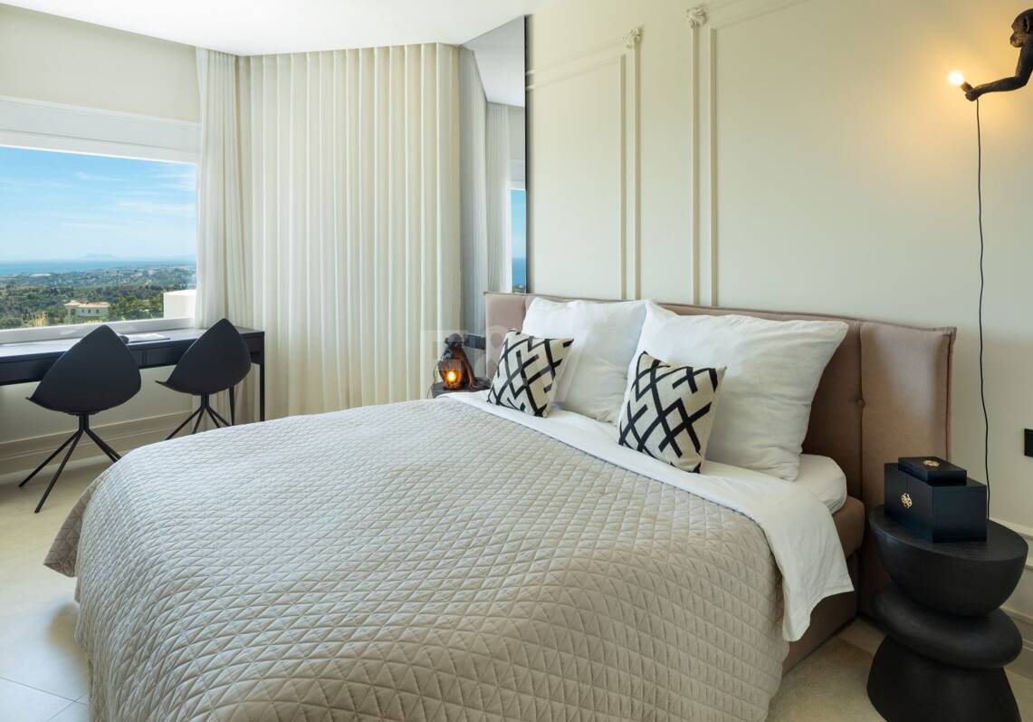 Impressive Duplex Penthouse with Private Pool and Panoramic Sea Views