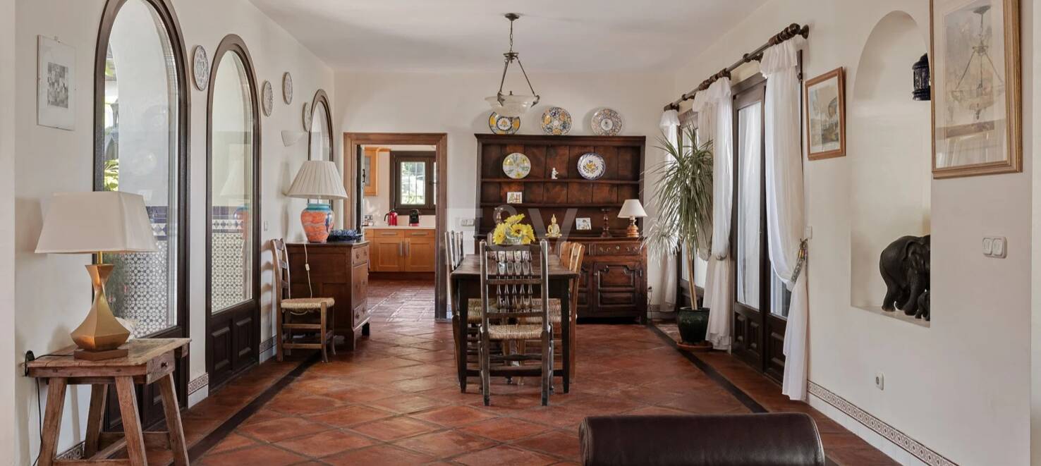 Extraordinary Andalusian Villa in Istán with Breathtaking Lake and Mountain Views
