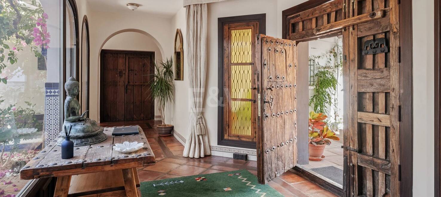 Extraordinary Andalusian Villa in Istán with Breathtaking Lake and Mountain Views