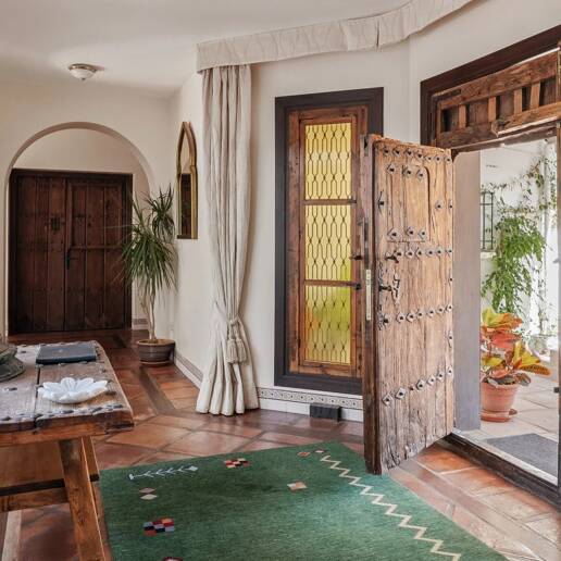 Extraordinary Andalusian Villa in Istán with Breathtaking Lake and Mountain Views