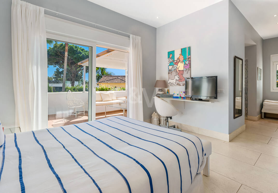 Privat kustretreat som kombinerar fred, primär plats och exceptionellt värde