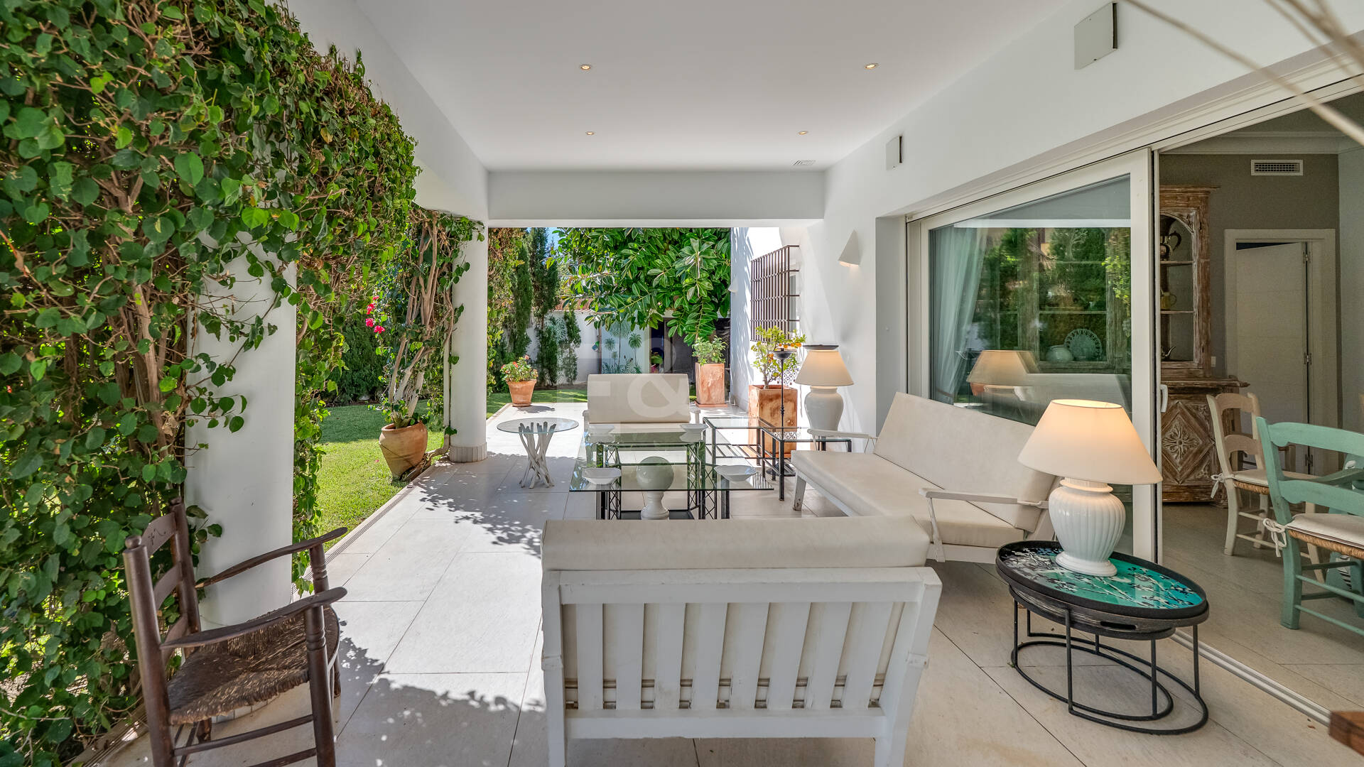 Private Coastal Retreat Combining Peace, Prime Location and Exceptional Value