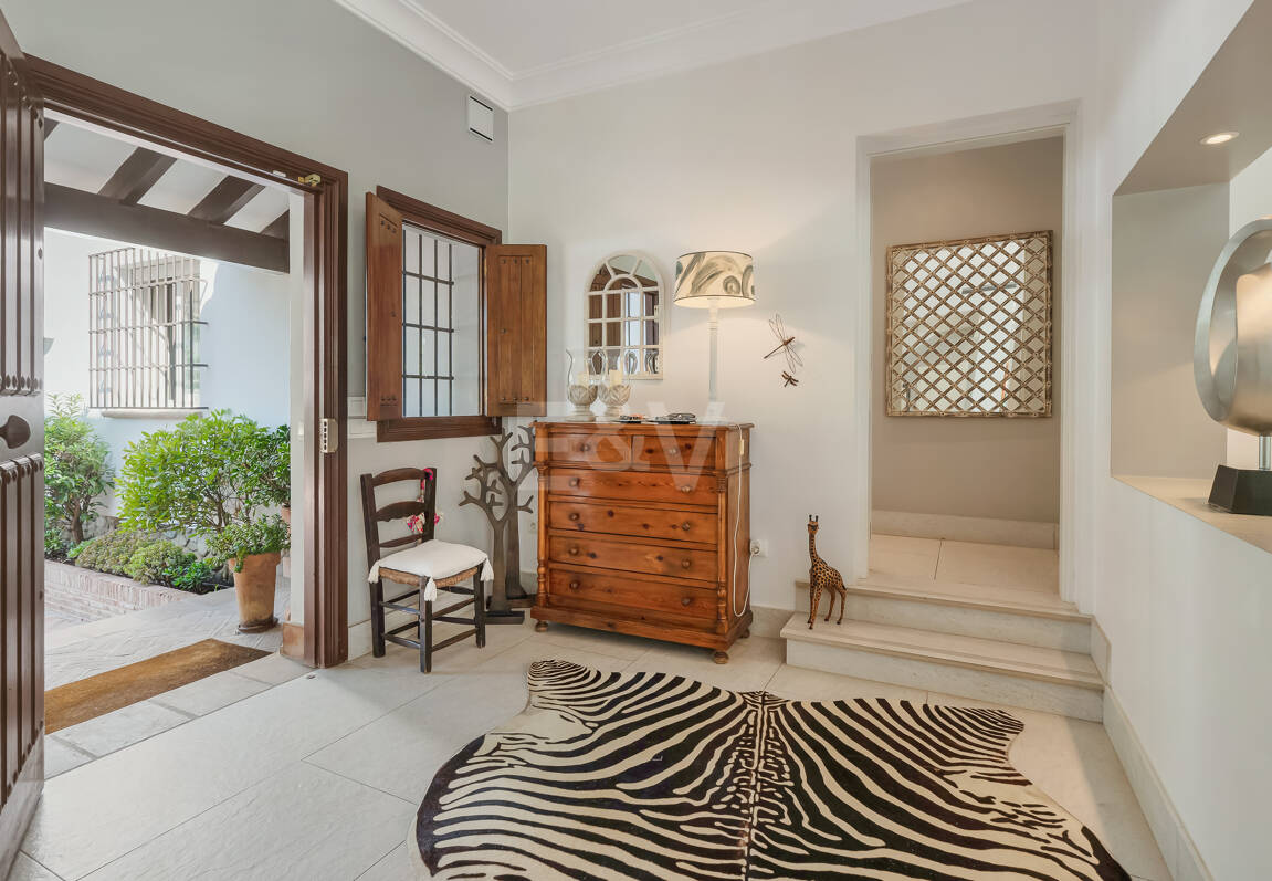 Privat kustretreat som kombinerar fred, primär plats och exceptionellt värde