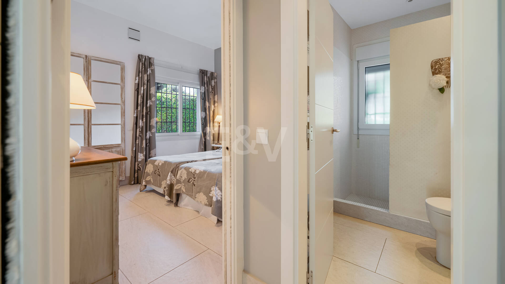 Private Coastal Retreat Combining Peace, Prime Location and Exceptional Value