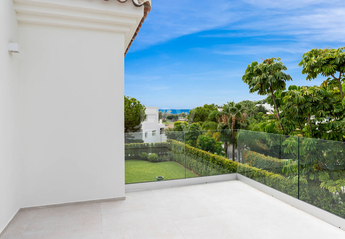 Villa contemporánea recién terminada en una ubicación privilegiada y muy solicitada