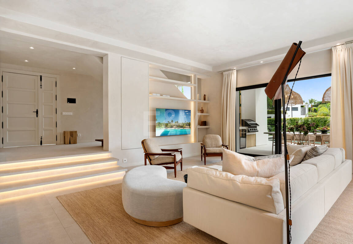 Villa contemporánea recién terminada en una ubicación privilegiada y muy solicitada