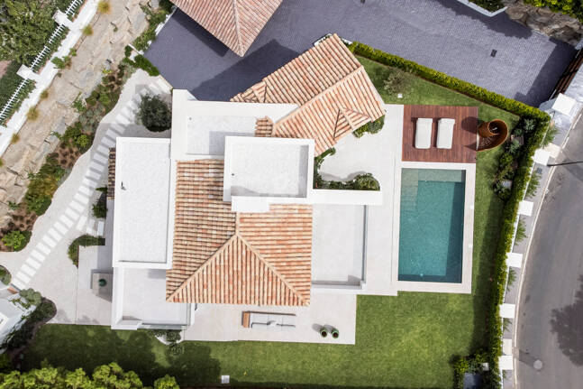 Villa contemporánea recién terminada en una ubicación privilegiada y muy solicitada