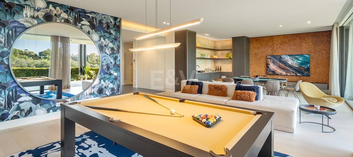 Moderne Luxusvilla mit Panoramablick auf das Meer in La Quinta