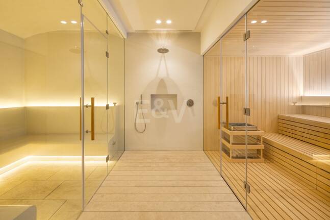 Contemporary Luxury Villa with Panoramic Sea Views in La Quinta