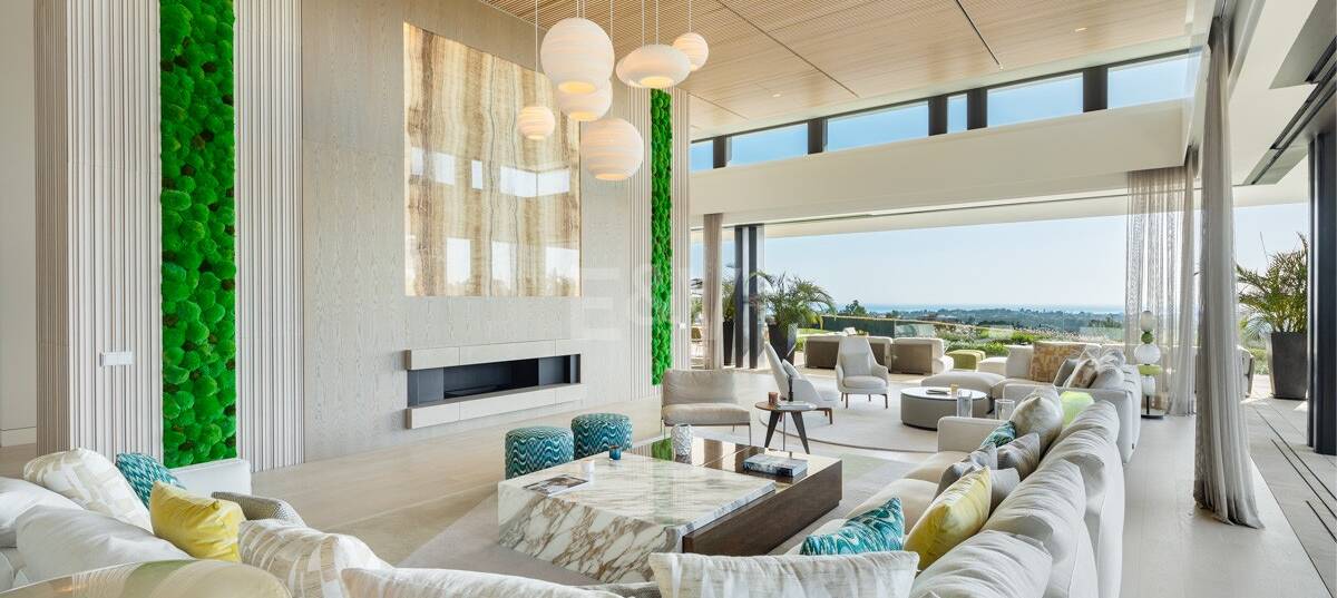 Moderne Luxusvilla mit Panoramablick auf das Meer in La Quinta