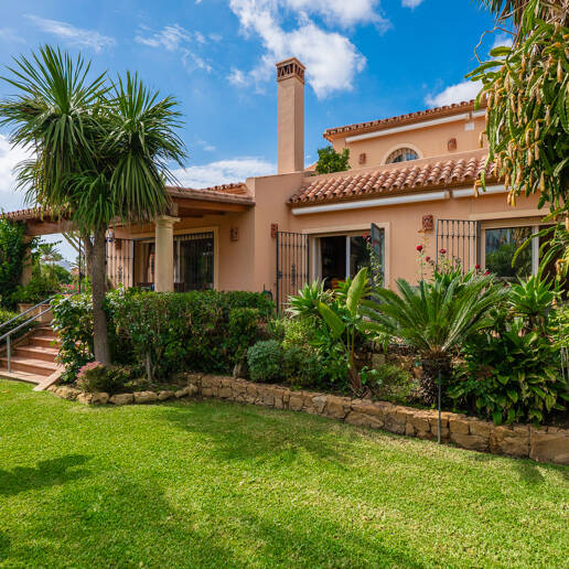 Andalusian Family Home with Walking Distance to the Beach
