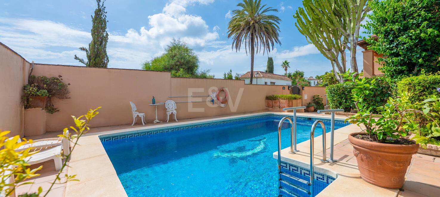 Andalusian Family Home with Walking Distance to the Beach