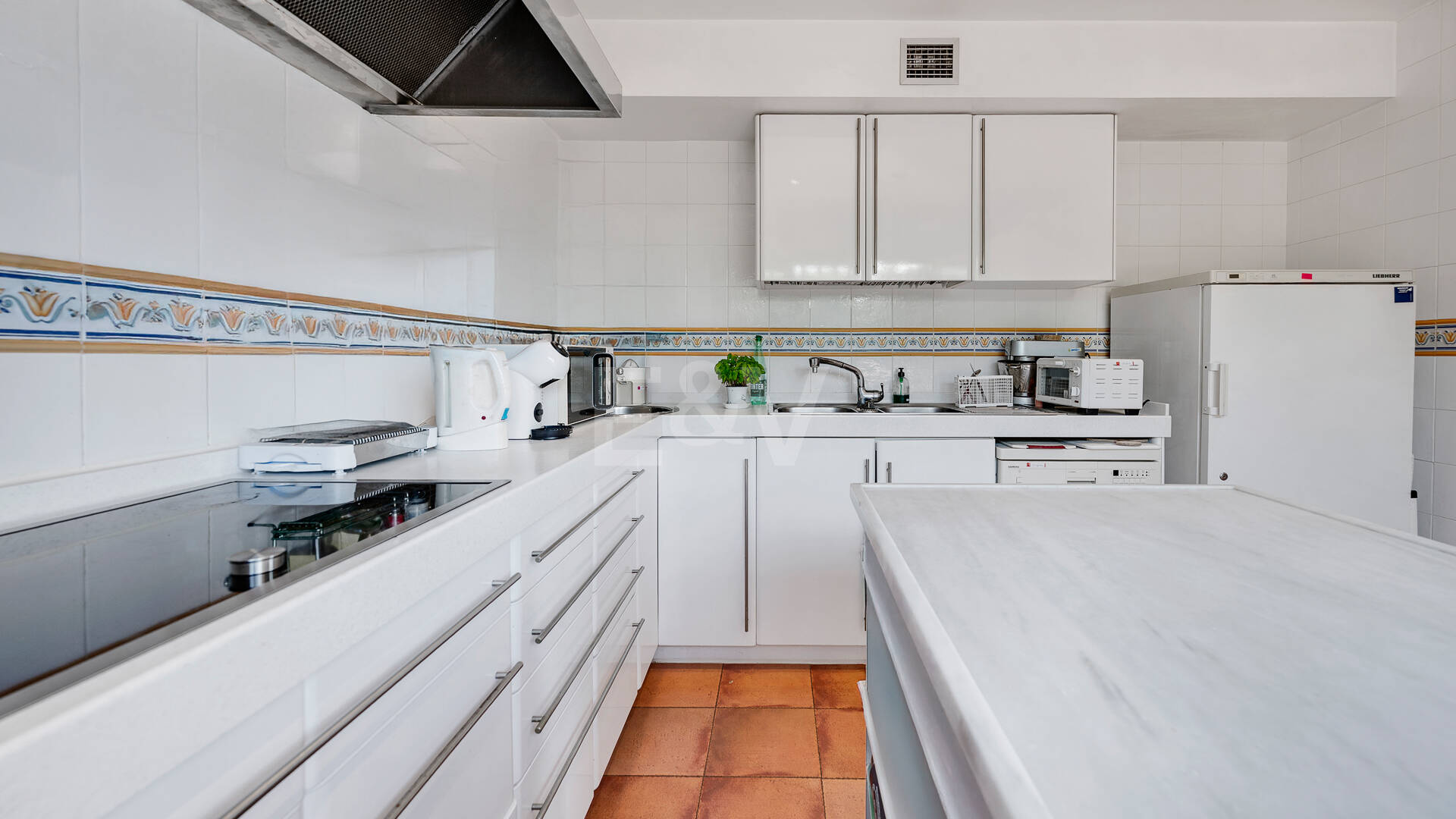 Casa familiar de estilo andaluz a poca distancia de la playa