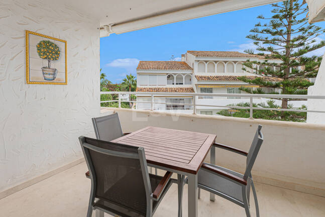 Luminoso Ático con acceso directo a la playa