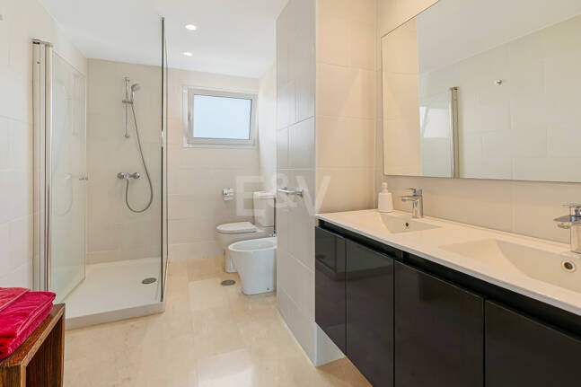 Luminoso Ático con acceso directo a la playa