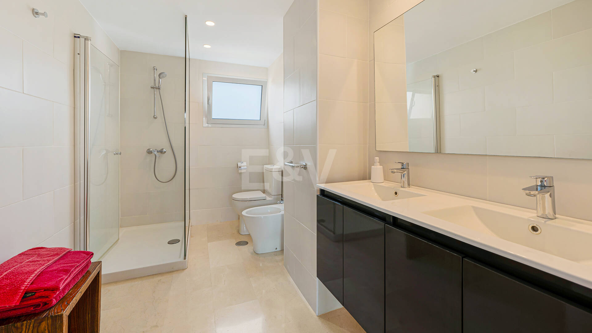 Luminoso Ático con acceso directo a la playa