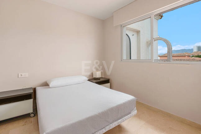 Luminoso Ático con acceso directo a la playa