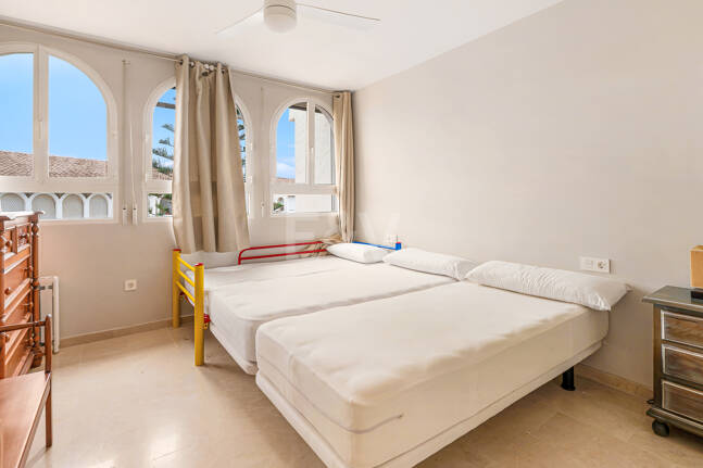 Luminoso Ático con acceso directo a la playa