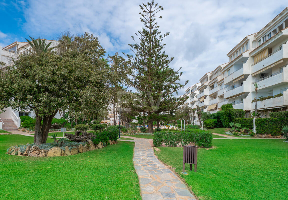 Luminoso Ático con acceso directo a la playa