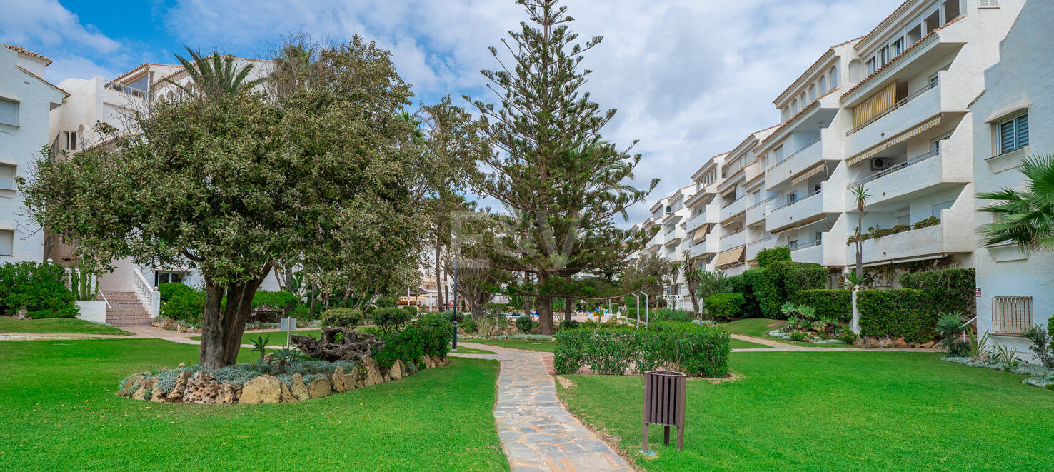 Luminoso Ático con acceso directo a la playa