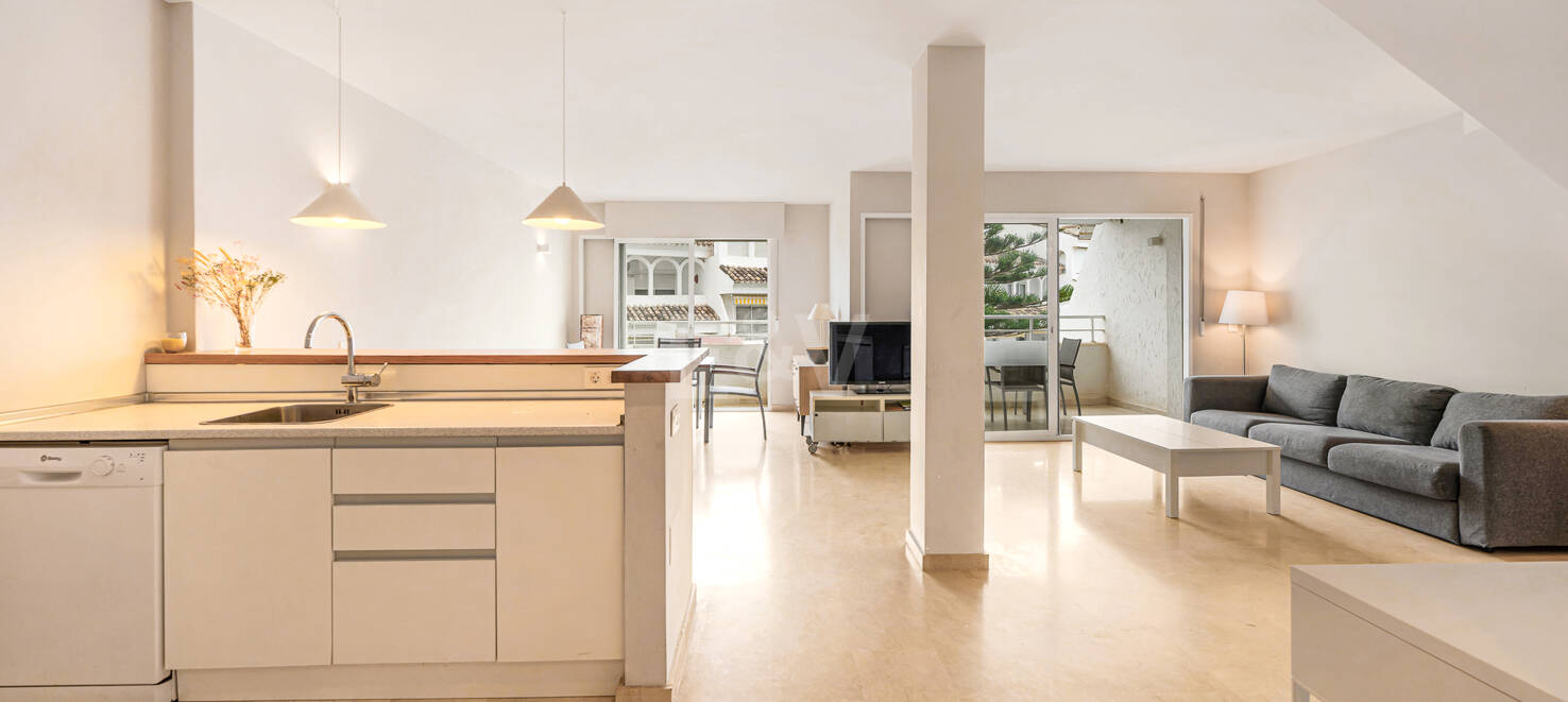 Luminoso Ático con acceso directo a la playa