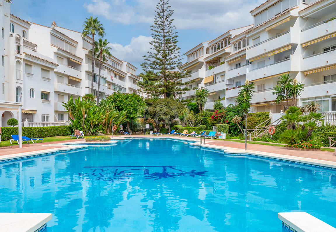 Luminoso Ático con acceso directo a la playa