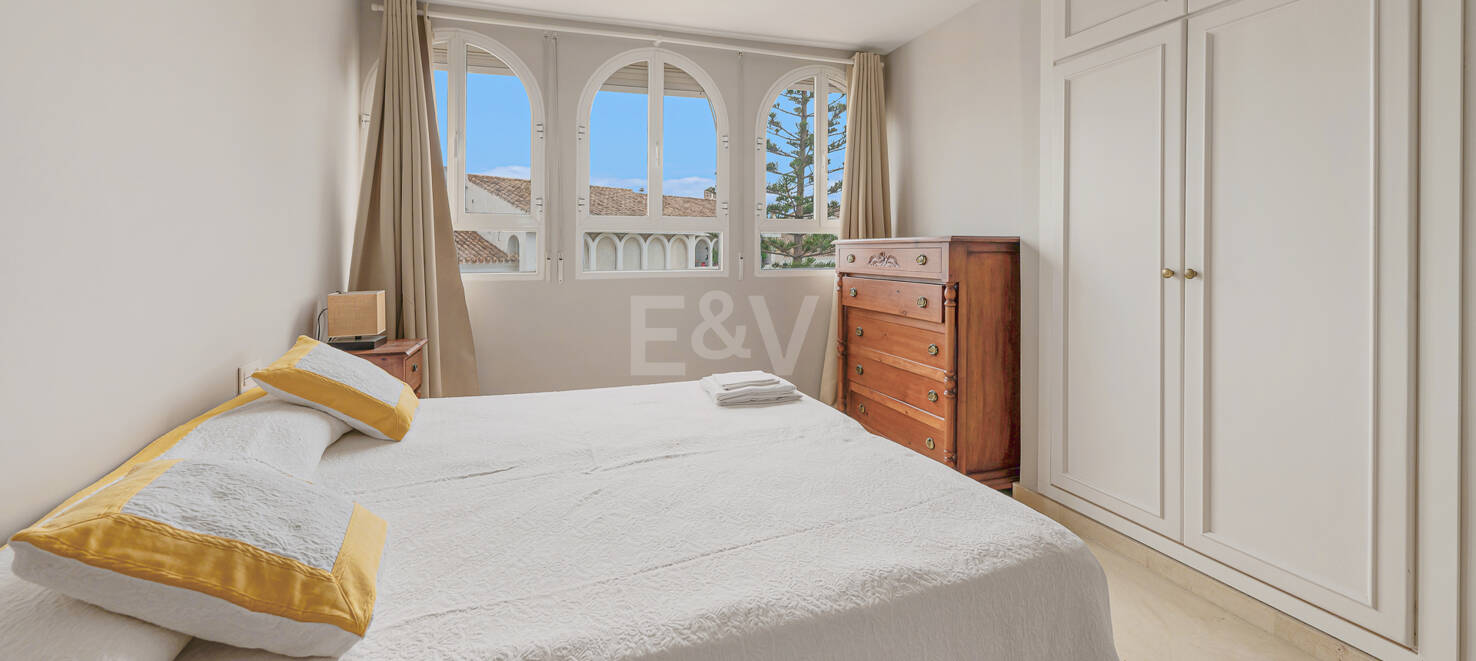 Luminoso Ático con acceso directo a la playa