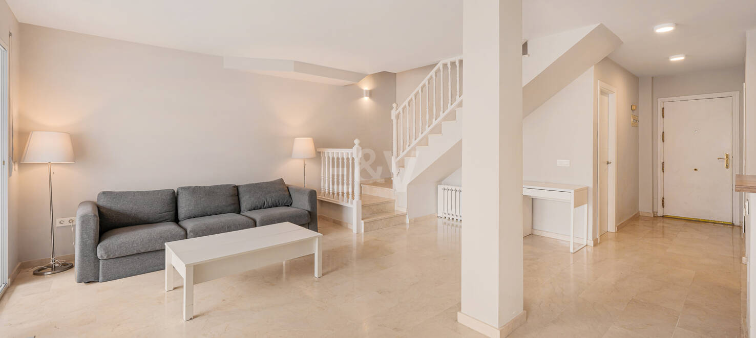 Luminoso Ático con acceso directo a la playa