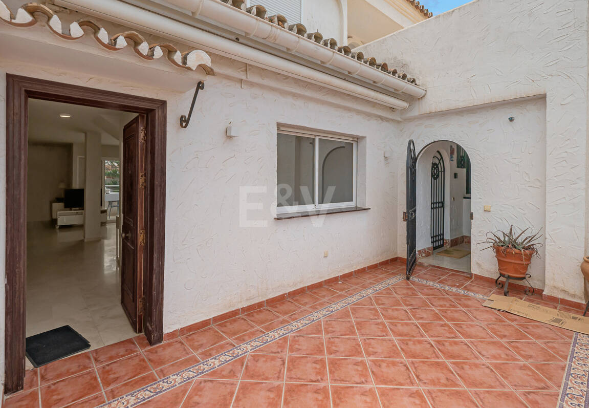 Luminoso Ático con acceso directo a la playa