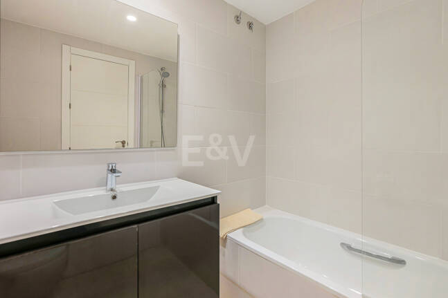 Luminoso Ático con acceso directo a la playa