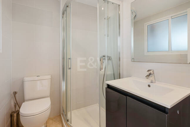 Luminoso Ático con acceso directo a la playa