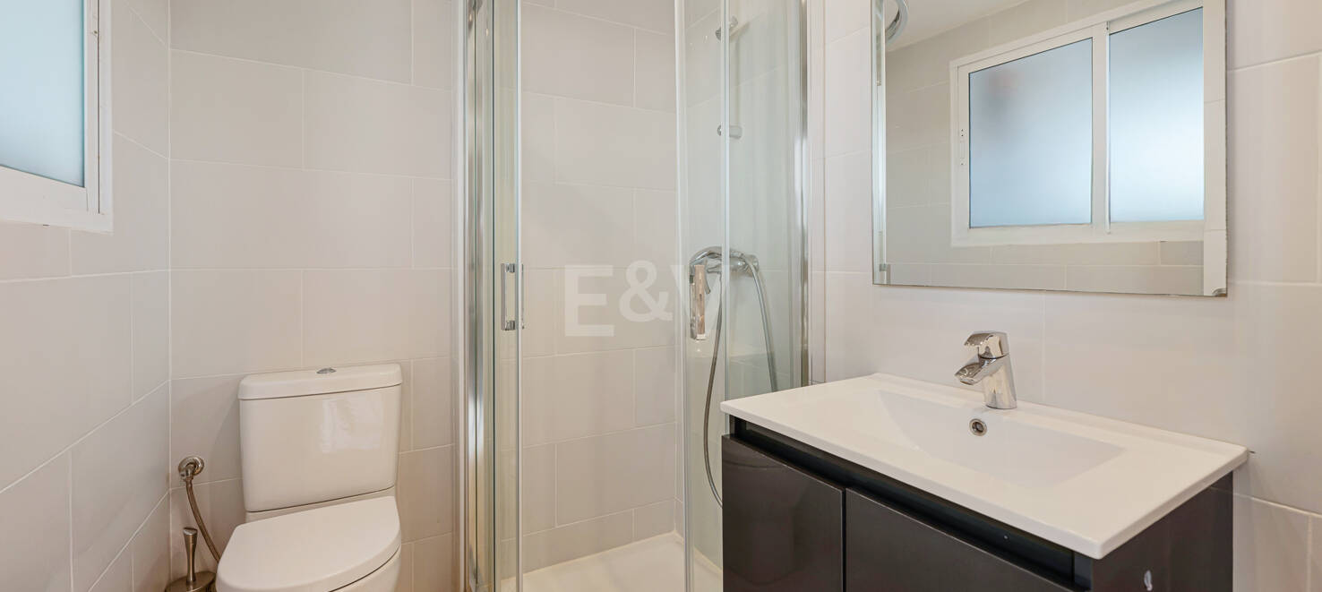 Luminoso Ático con acceso directo a la playa