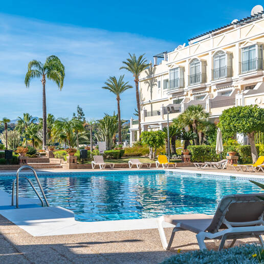 Stunning Apartment with Panoramic Solarium in a Prestigious Gated Community, Prime Location!