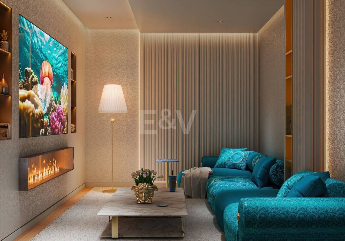Acht Maßgeschneiderte Villen in Nueva Andalucía mit Innendesign von Versace Home