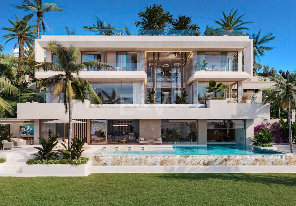 Acht Maßgeschneiderte Villen in Nueva Andalucía mit Innendesign von Versace Home