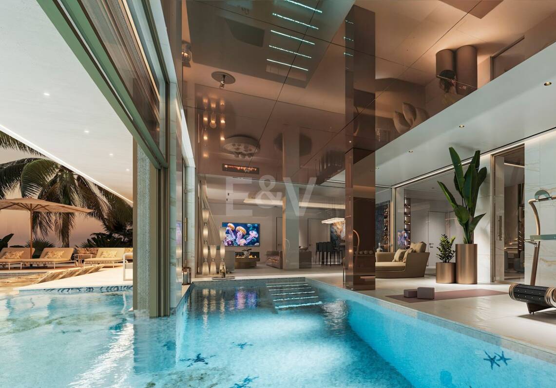 Acht Maßgeschneiderte Villen in Nueva Andalucía mit Innendesign von Versace Home