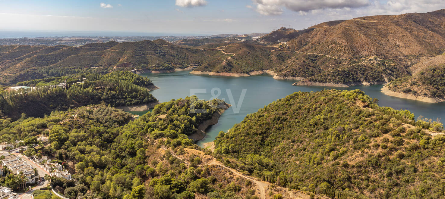 Dom na sprzedaż w Cerros del Lago, Istan