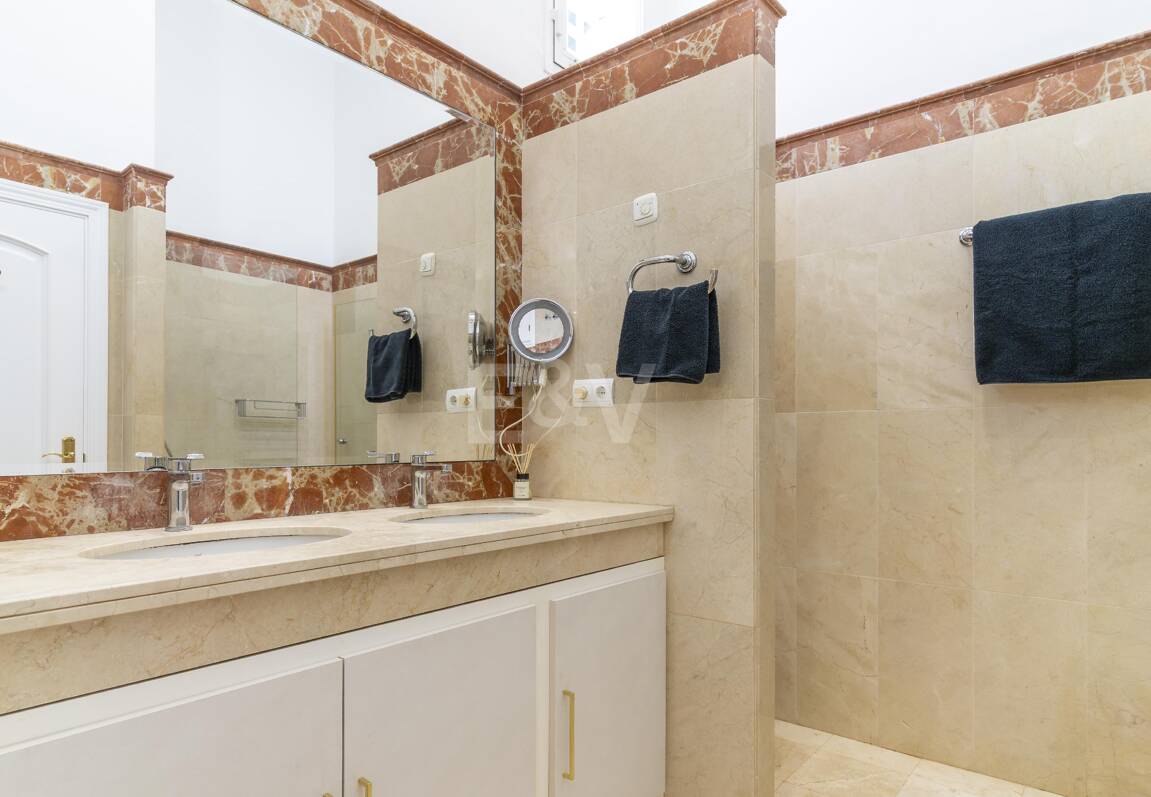 Elegant Villa in Sierra Blanca Country Club with Stunning Views