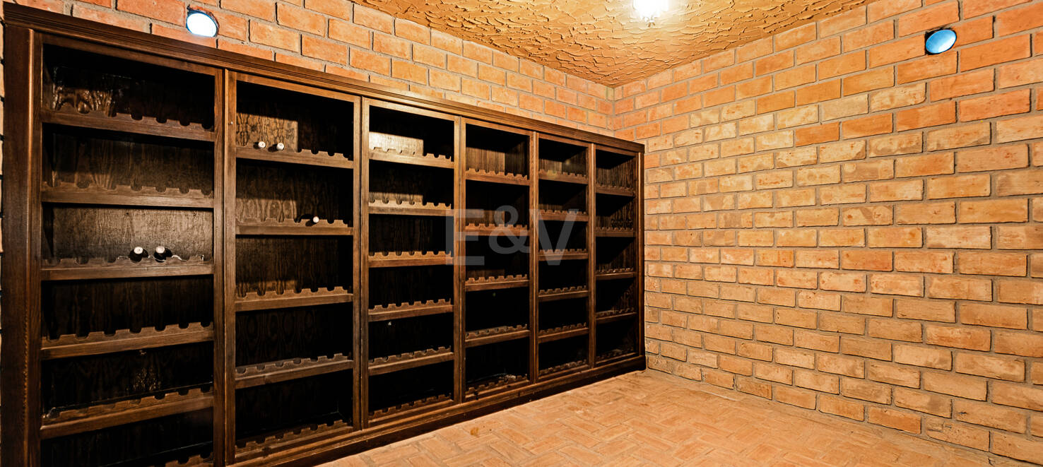 Elegant Family Villa Steps from the Beach in Las Chapas Playa