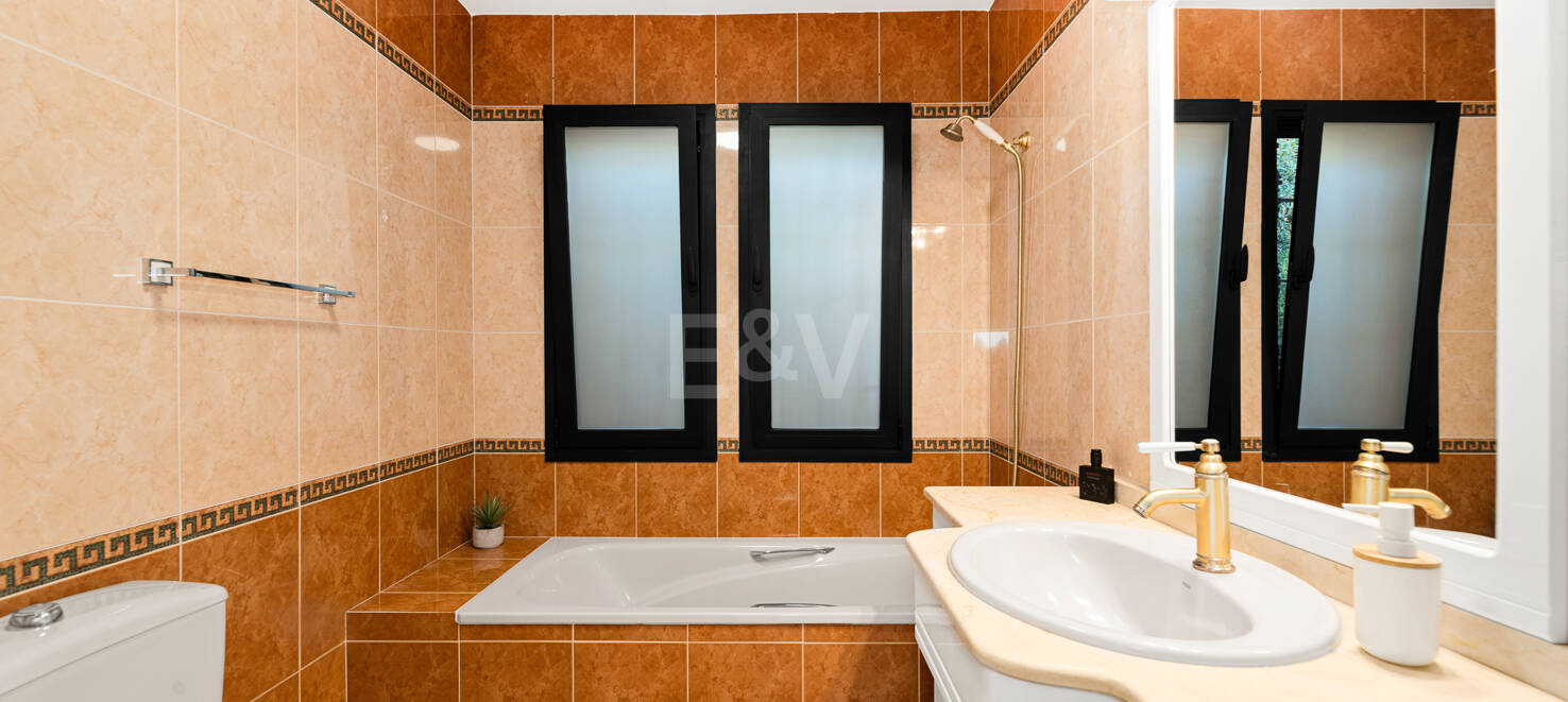 Elegant Family Villa Steps from the Beach in Las Chapas Playa