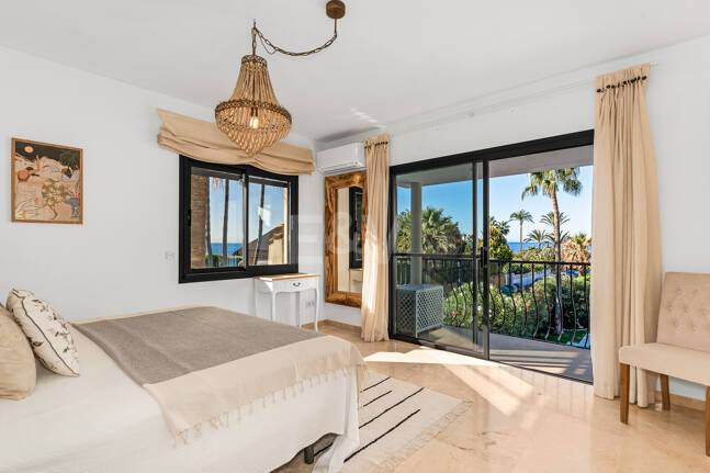 Elegancka willa rodzinna Kroki od plaży w Las Chapas Playa