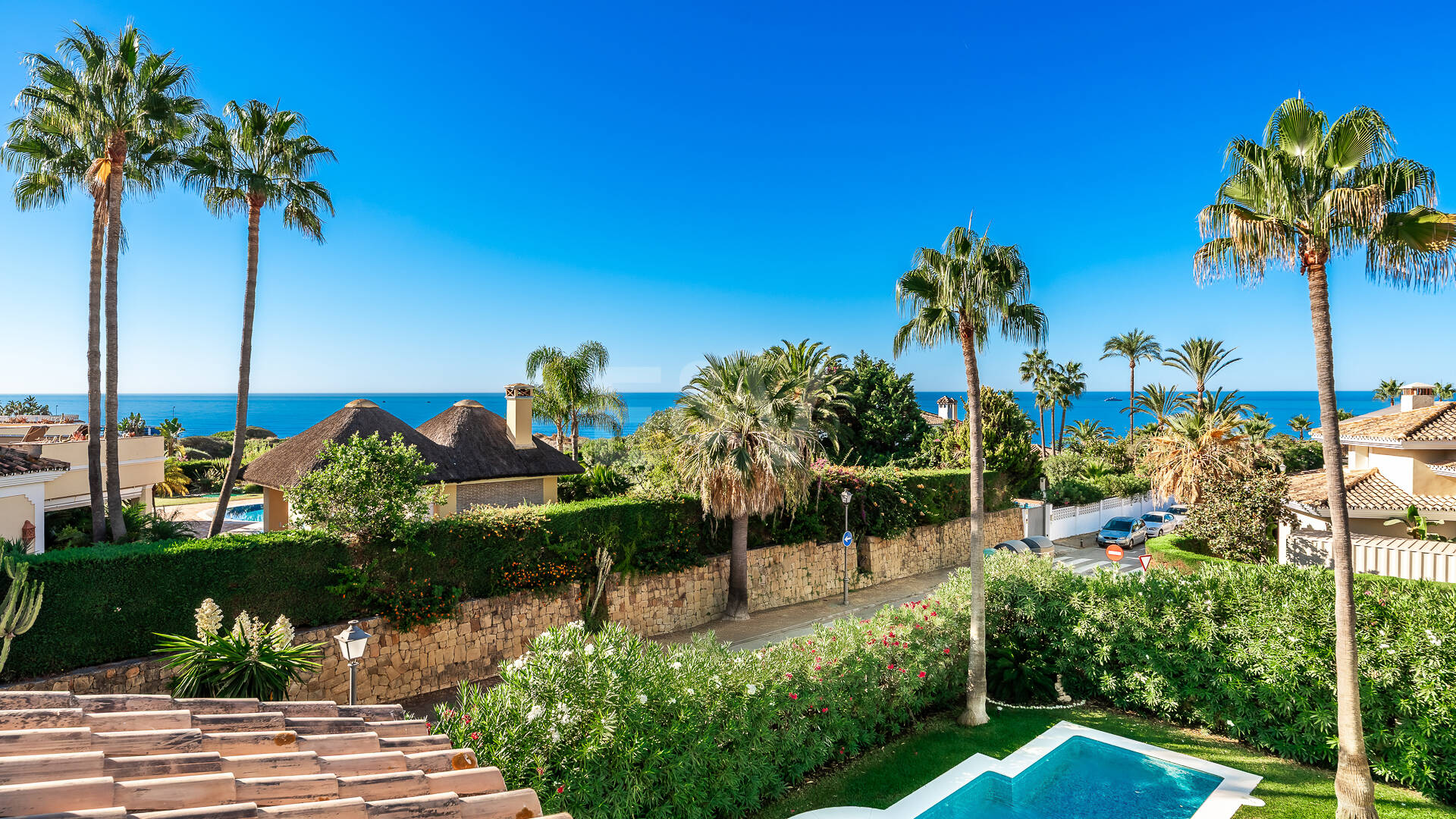 Elegancka willa rodzinna Kroki od plaży w Las Chapas Playa