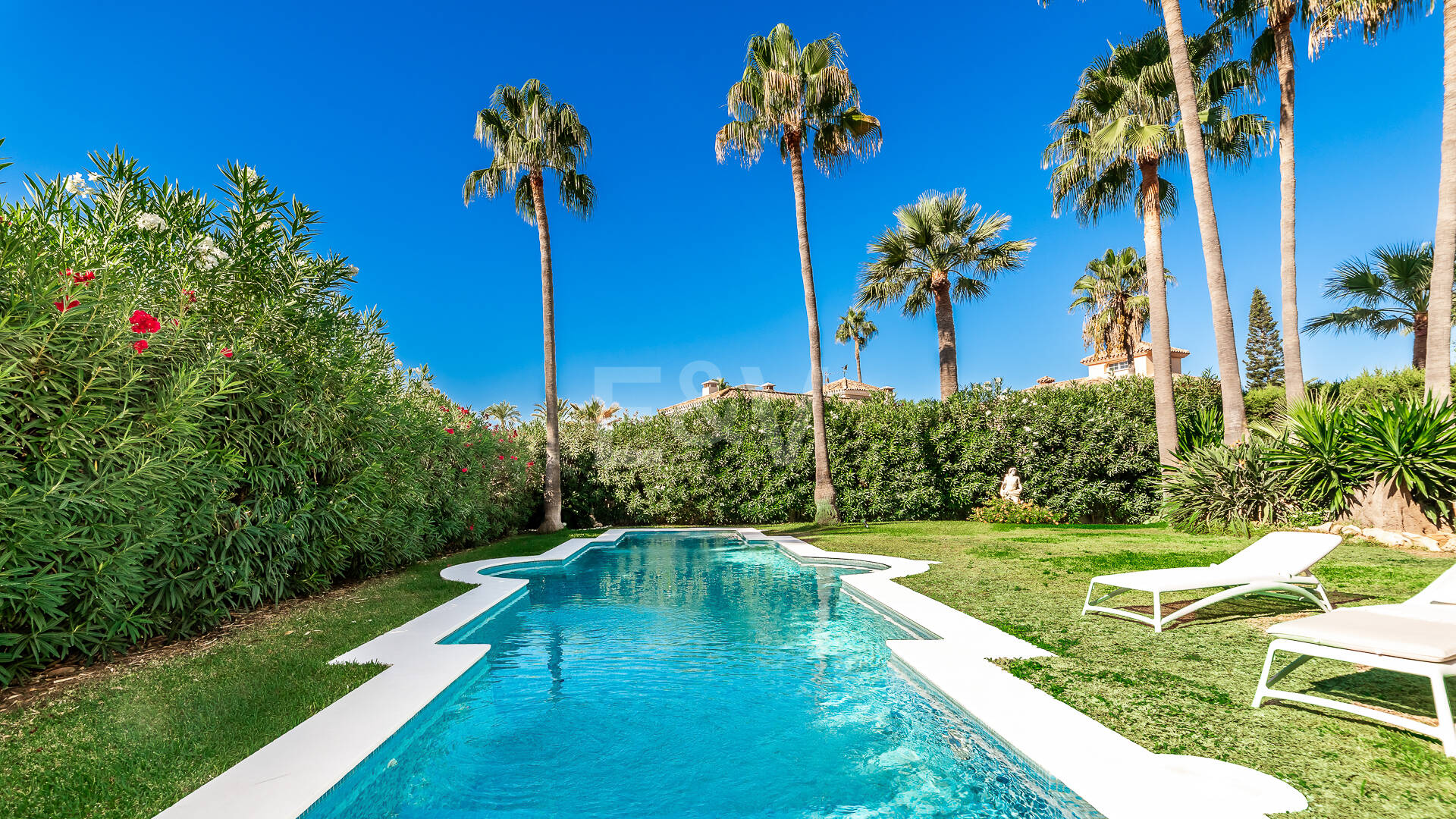 Elegancka willa rodzinna Kroki od plaży w Las Chapas Playa