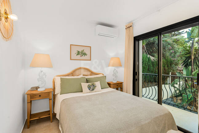 Elegancka willa rodzinna Kroki od plaży w Las Chapas Playa