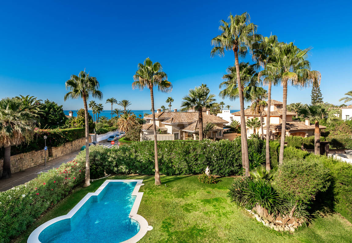 Elegancka willa rodzinna Kroki od plaży w Las Chapas Playa