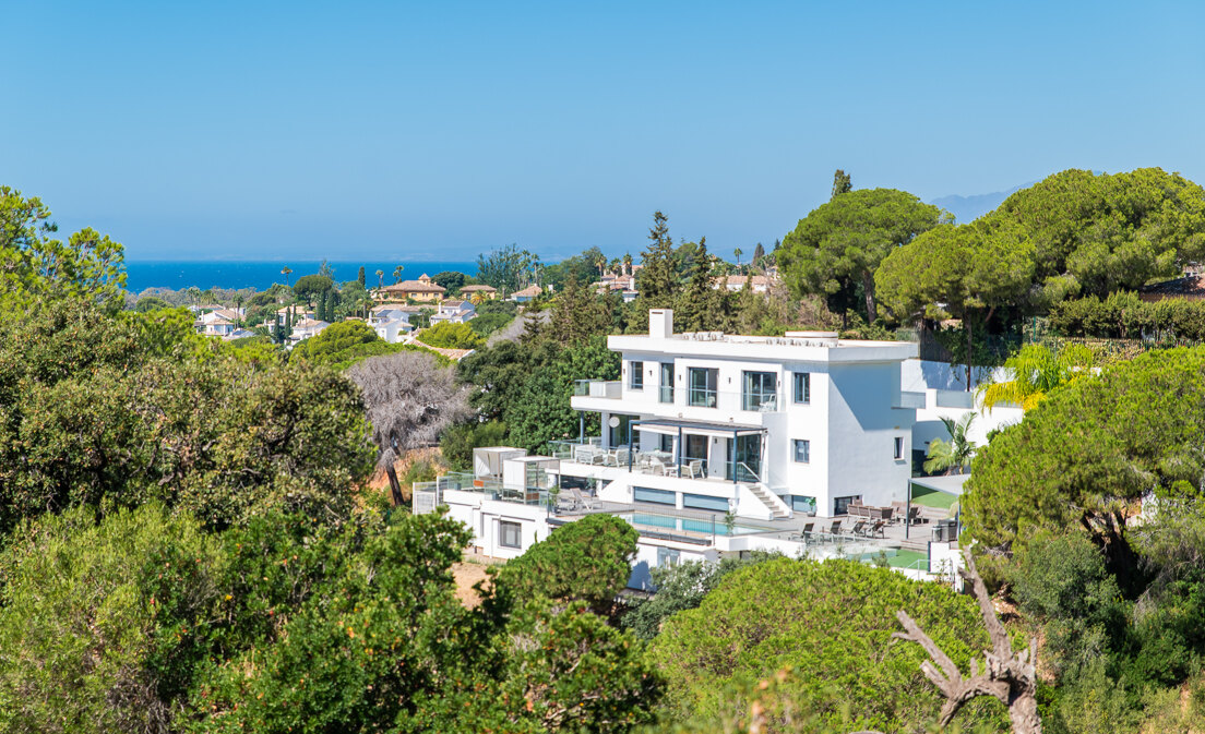 Hus i byn till salu i Marbella Golden Mile
