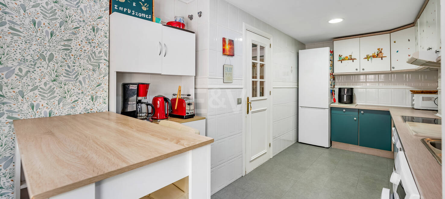West-Facing Townhouse med Roof Terrace på Marbellas Golden Mile