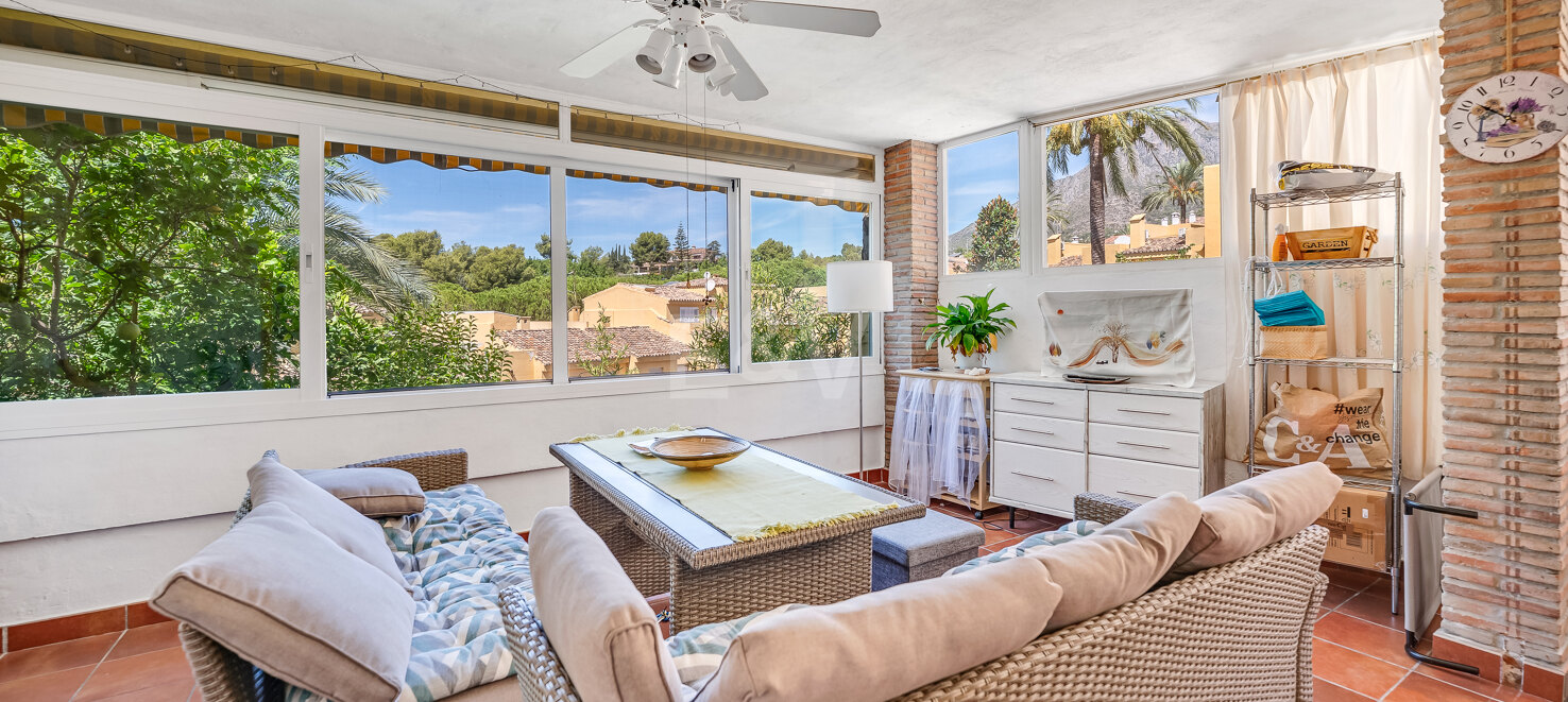 Maison de ville avec terrasse sur le toit de Marbella